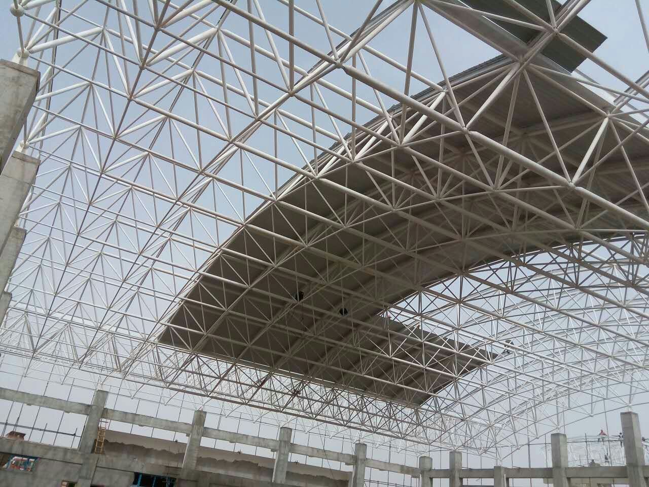 利川一汽网架